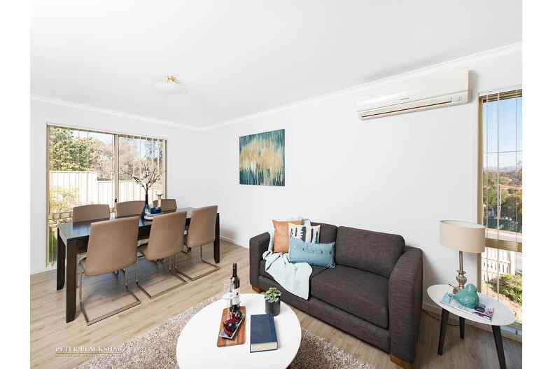 1/100 Gilmore Road  Queanbeyan