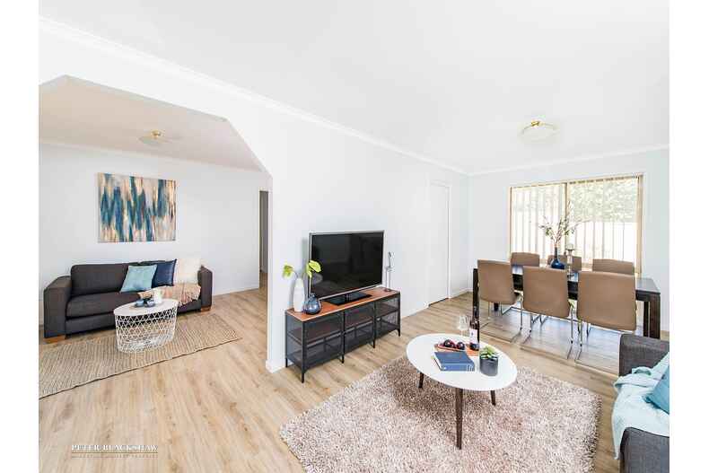 1/100 Gilmore Road  Queanbeyan