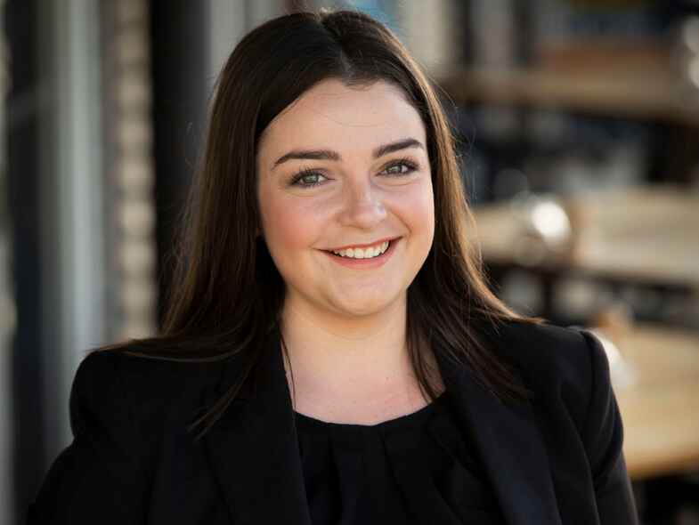 Rising Star Jenna Dunley is Peter Blackshaw Real Estate's Newest Female Auctioneer Rising Star Jenna Dunley is Peter Blackshaw Real Estate's Newest Female Auctioneer