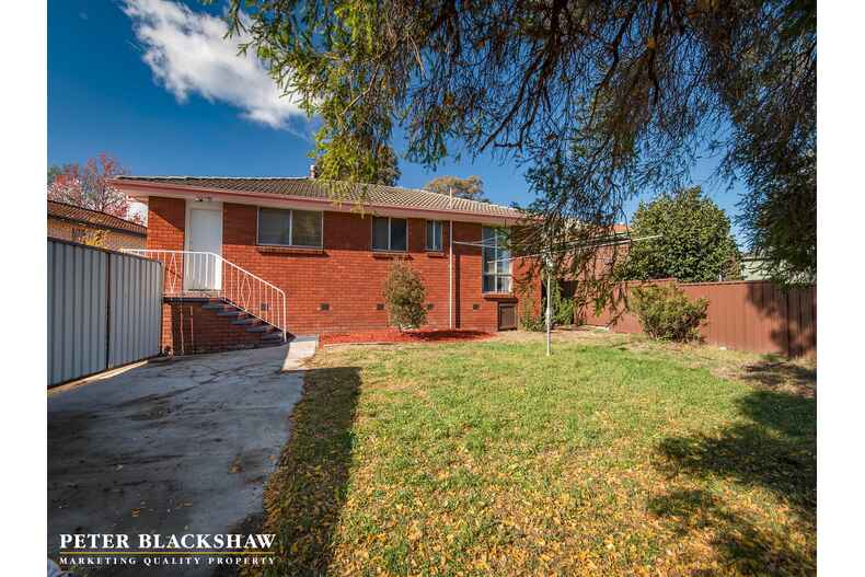 73 Pindari Crescent Karabar