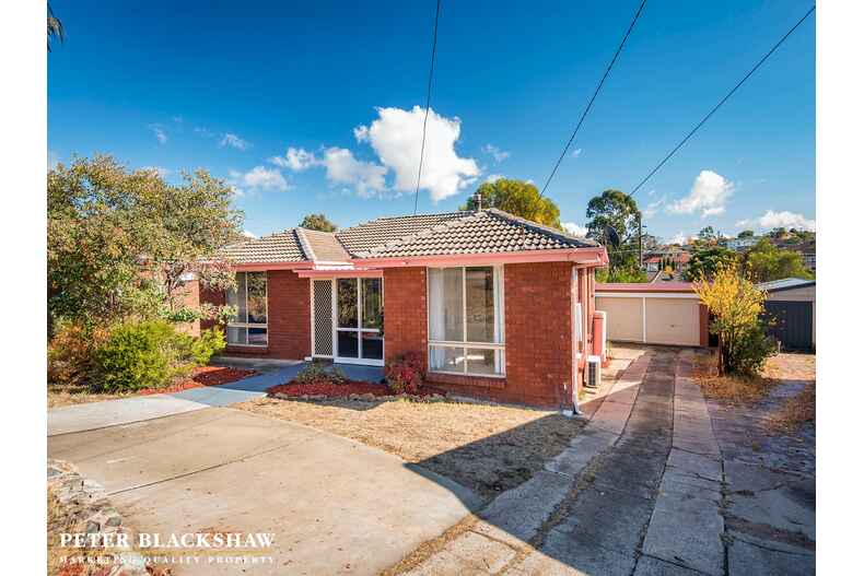 73 Pindari Crescent Karabar