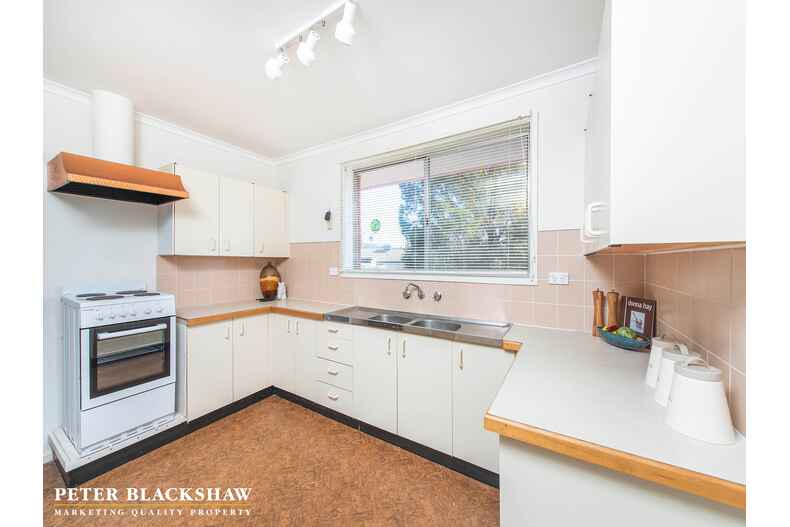 73 Pindari Crescent Karabar