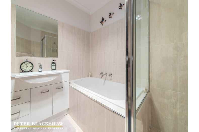 1/8-10 Ernest Street Crestwood