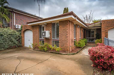 3/4 Marguerita Place Queanbeyan