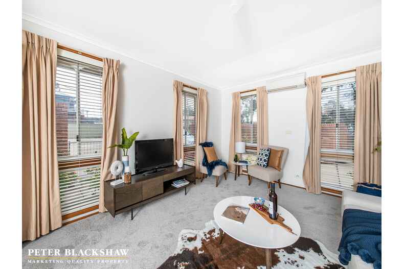 3/4 Marguerita Place Queanbeyan