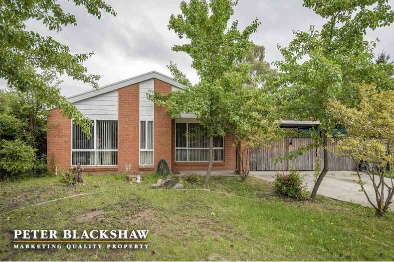 17 Bushby Close Gordon