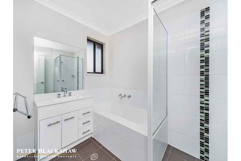 Lot 6/2 Sax Place Macgregor