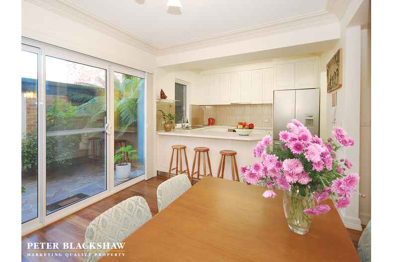 8/3 Allambee Street Reid