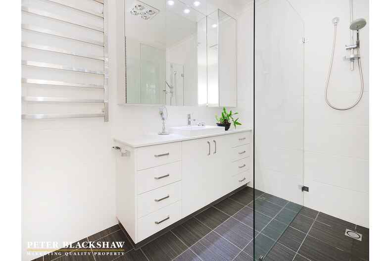 8/3 Allambee Street Reid