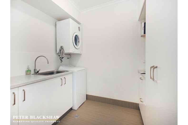 8/3 Allambee Street Reid