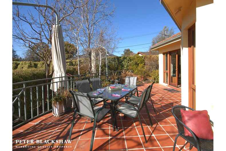 5 Arnhem Place Red Hill 5 Arnhem Place Red Hill