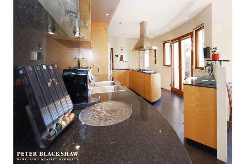 5 Arnhem Place Red Hill 5 Arnhem Place Red Hill