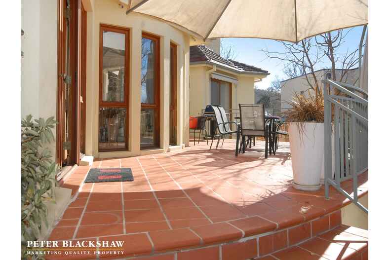 5 Arnhem Place Red Hill 5 Arnhem Place Red Hill