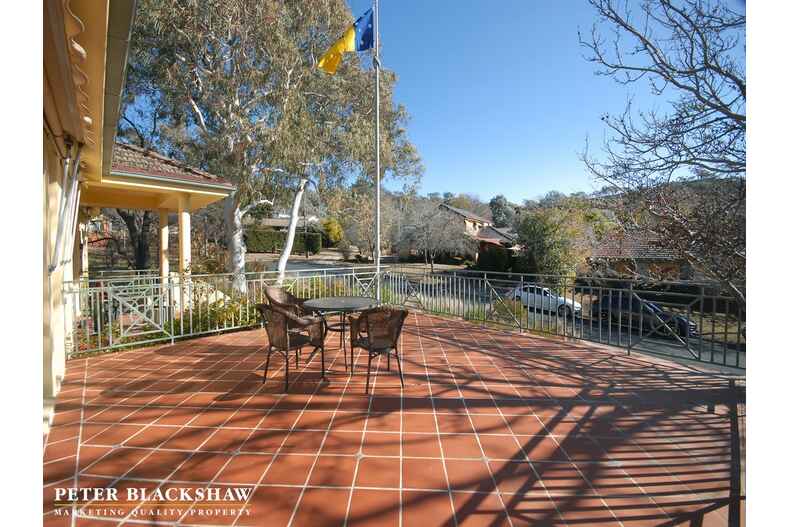 5 Arnhem Place Red Hill 5 Arnhem Place Red Hill