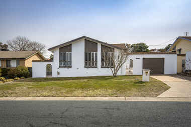 15 Broadhurst Street Kambah