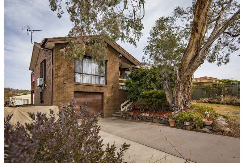 13 Lochiel Street Queanbeyan