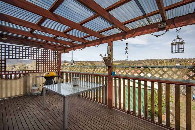 13 Lochiel Street Queanbeyan