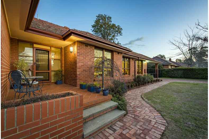 15 Barrallier Street Griffith 15 Barrallier Street Griffith