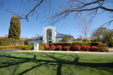 33 Macdonnell Street Yarralumla