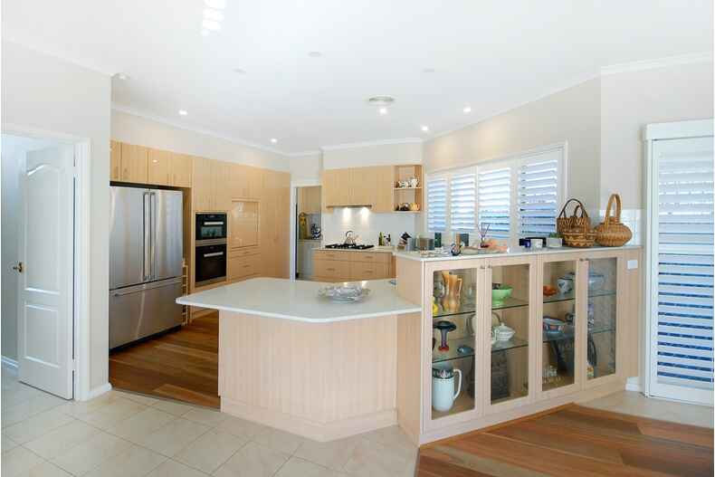 33 Macdonnell Street Yarralumla 33 Macdonnell Street Yarralumla