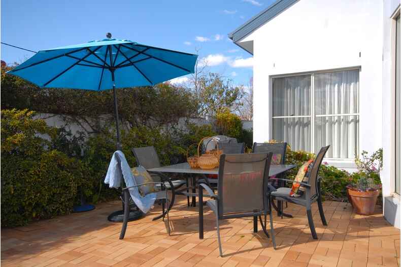 33 Macdonnell Street Yarralumla 33 Macdonnell Street Yarralumla