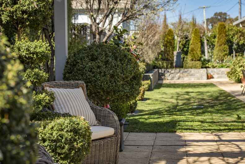 36 Weston Street Yarralumla 36 Weston Street Yarralumla