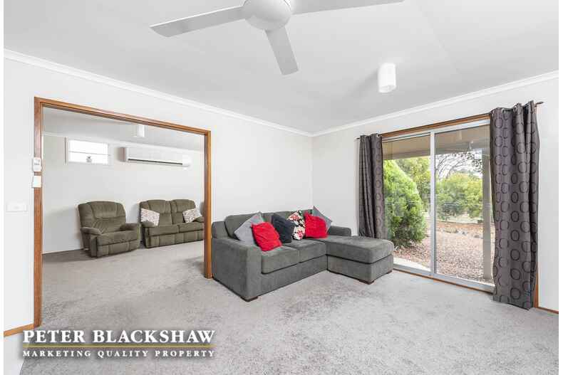 37 Mollee Crescent Isabella Plains 37 Mollee Crescent Isabella Plains