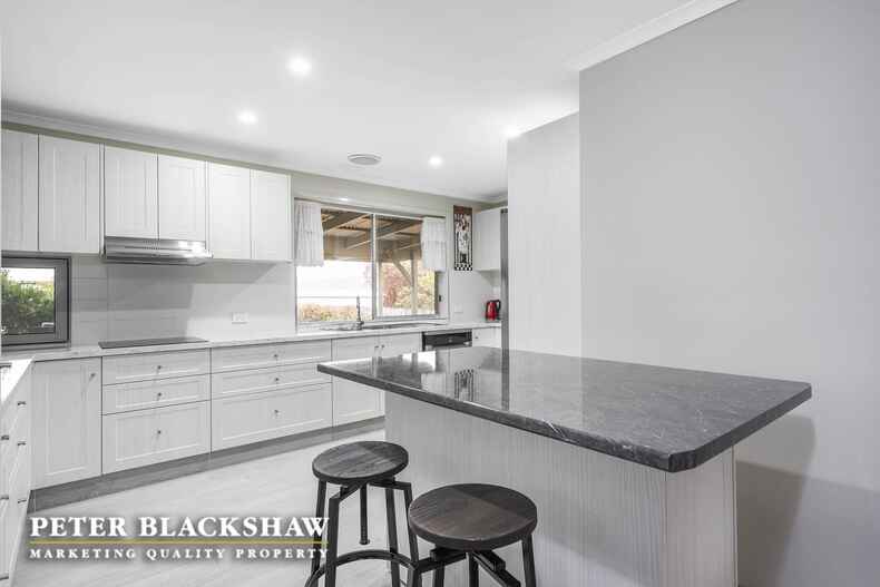 37 Mollee Crescent Isabella Plains 37 Mollee Crescent Isabella Plains