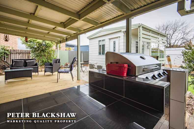 37 Mollee Crescent Isabella Plains 37 Mollee Crescent Isabella Plains