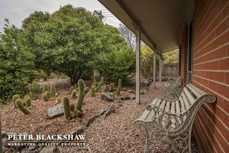 37 Mollee Crescent Isabella Plains 37 Mollee Crescent Isabella Plains