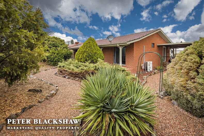 37 Mollee Crescent Isabella Plains 37 Mollee Crescent Isabella Plains