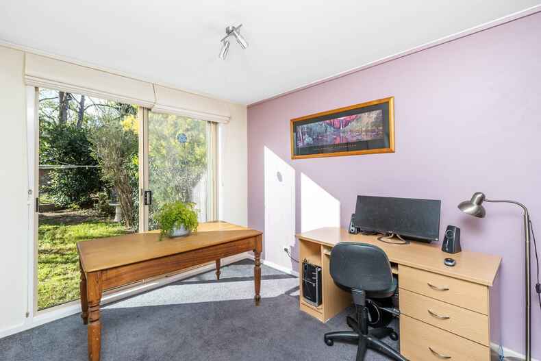 27 Turner Place Yarralumla 27 Turner Place Yarralumla