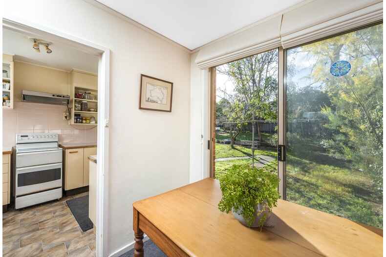 27 Turner Place Yarralumla 27 Turner Place Yarralumla