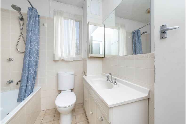 27 Turner Place Yarralumla 27 Turner Place Yarralumla