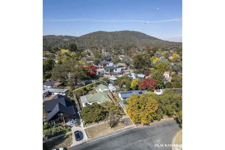 8 Cobb Crescent Ainslie