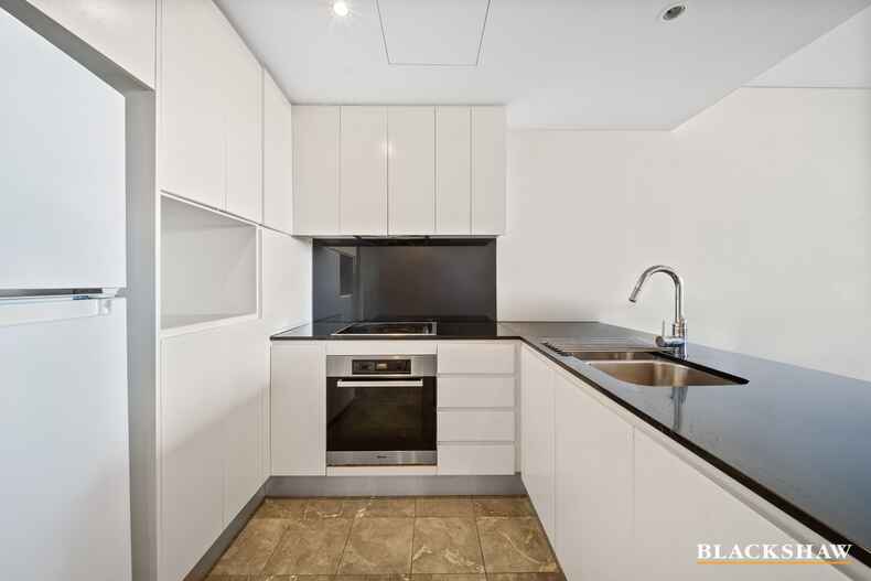 119/22 Eyre Street Kingston