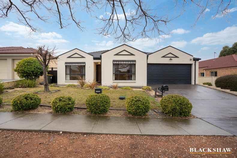 3 Hanrahan Crescent Dunlop