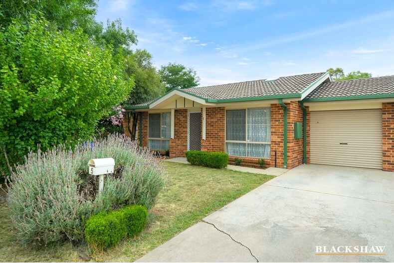 5 Bushby Place Holt