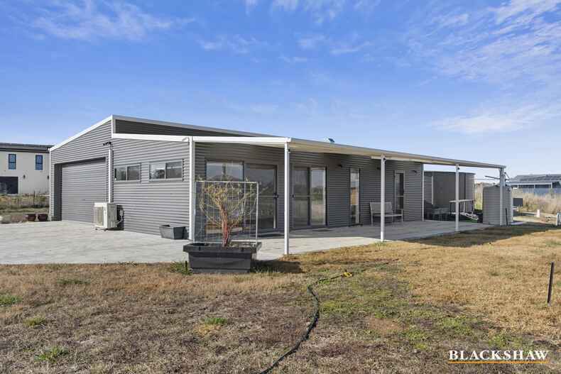 4 Stock Close Murrumbateman