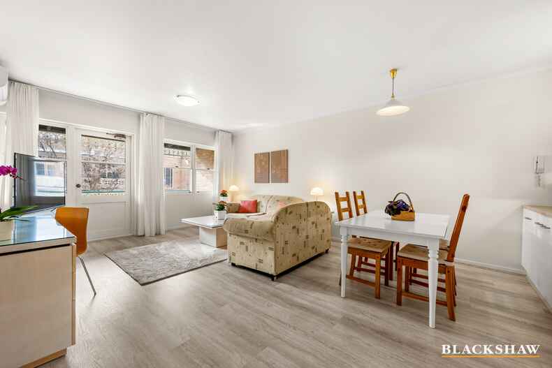 140/33   Currong Street Reid