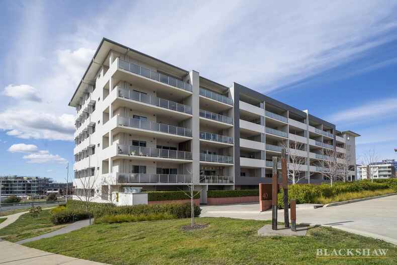 35/40 Philip Hodgins Street Wright