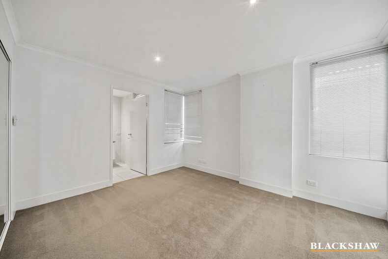 28/20 Moore Street Turner