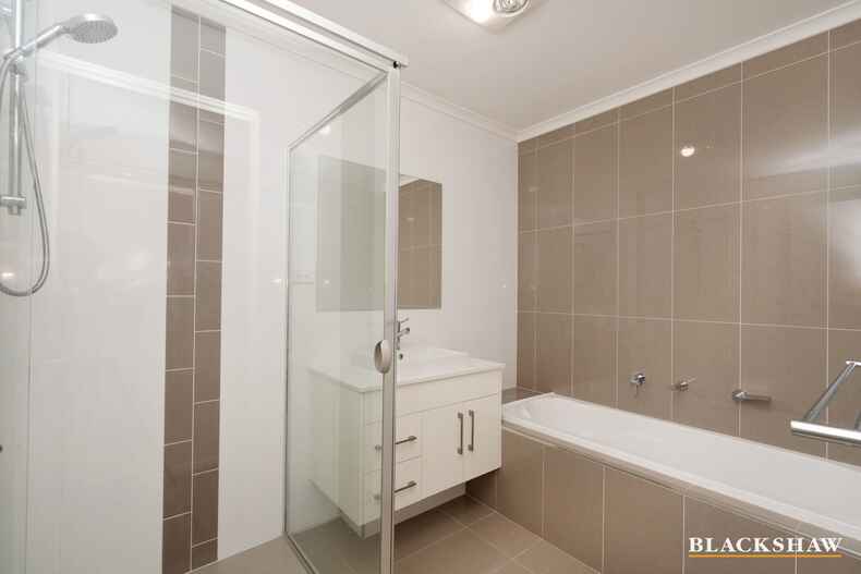 16 Finemore Street Coombs 16 Finemore Street Coombs