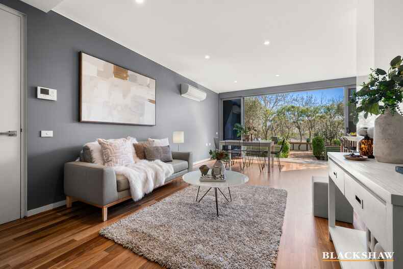 2/139 Blamey Crescent Campbell