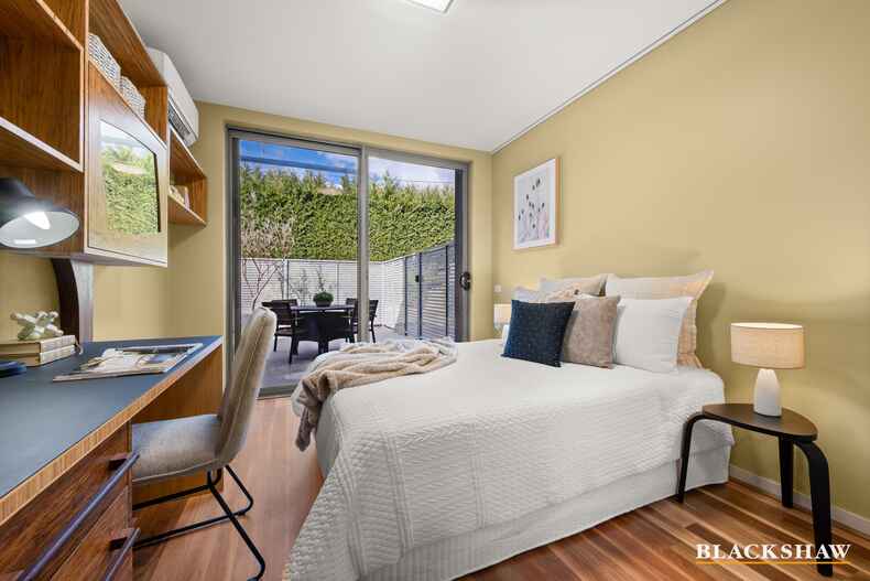 2/139 Blamey Crescent Campbell