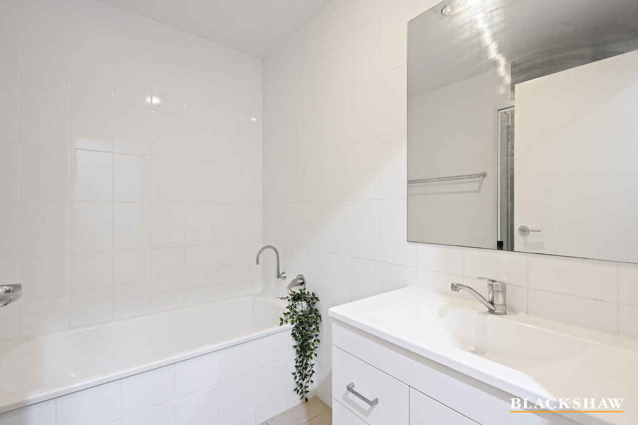 12/23 Renouf Street Casey