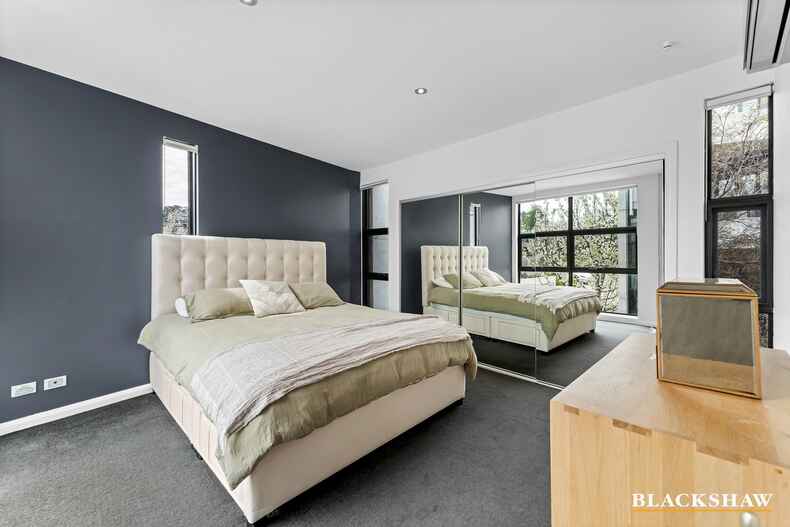 17/43 Hampton Circuit Yarralumla