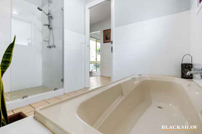 53 Karoola Crescent Surfside