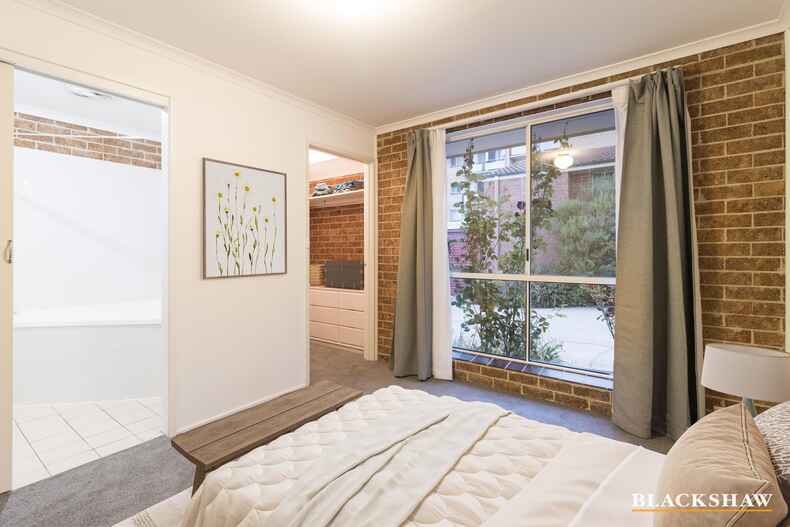1/30 Mowatt Street Queanbeyan East 1/30 Mowatt Street Queanbeyan East