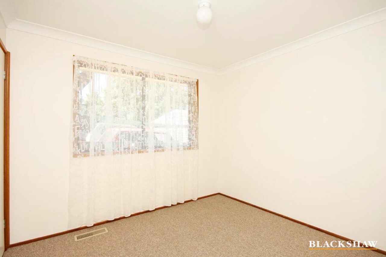 23 Girdlestone Crescent Calwell